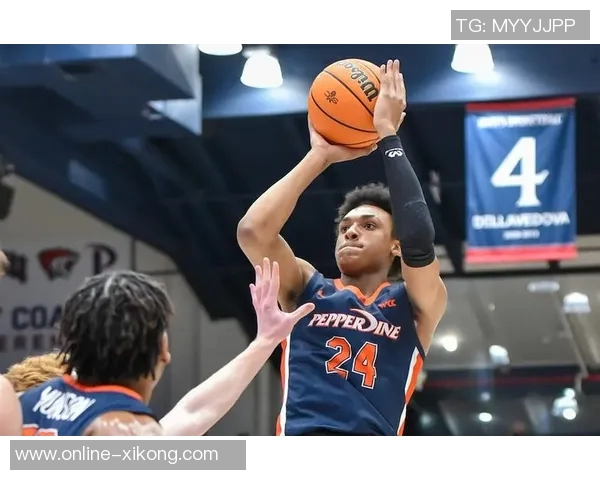 墨菲盛赞球队新秀潜力无限未来发展前景广阔令人期待