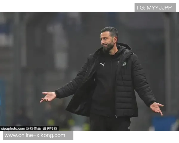 比萨主帅吉拉迪诺因庆祝绝平球扭伤脚踝情绪激动 比萨主帅吉拉迪诺因庆祝绝平球扭伤脚踝情绪激动