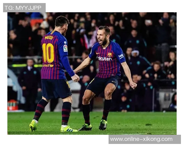 布斯克茨精准直塞助攻梅西单刀机会遗憾打偏错失良机